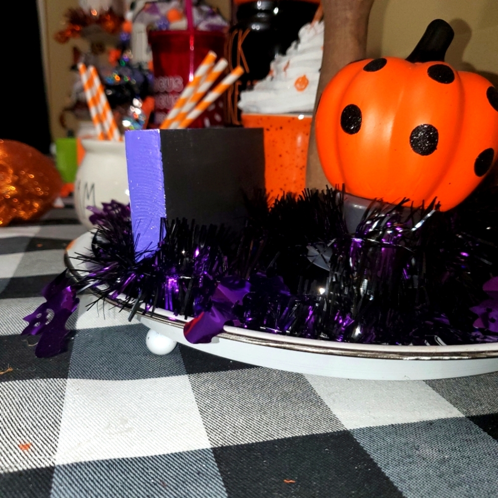 Mini Rae Dunn Trick or Treat Decor Sign - Picture 5 of 5